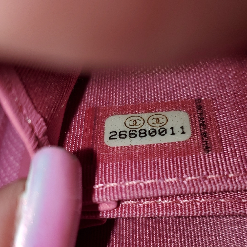 Chanel Pink Quilted Wallet with Gold CC Turn-Lock - Picture 6 of 7